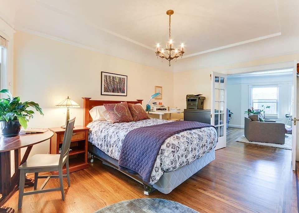 2nd image of 4194 24th St