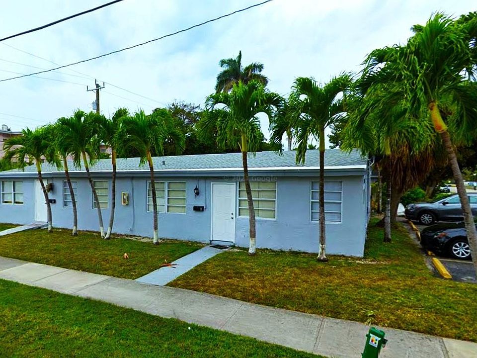 1st image of 916 NE 2nd Street