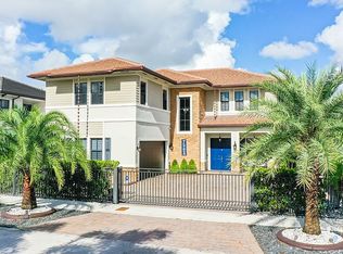 7262  Sw 163rd Ct, Miami, FL 33193