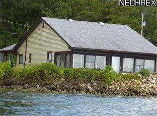 2166 NE River Rd, Lake Milton, OH 44429