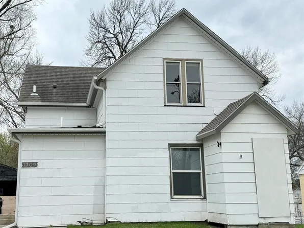 1709 W 10th St, Sioux Falls, SD 57104