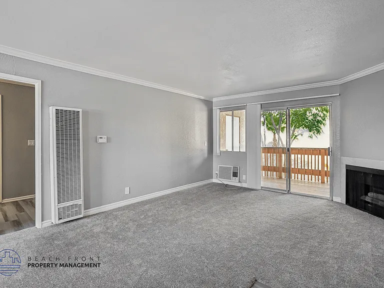 Rollingwood Apartments — Photo 46
