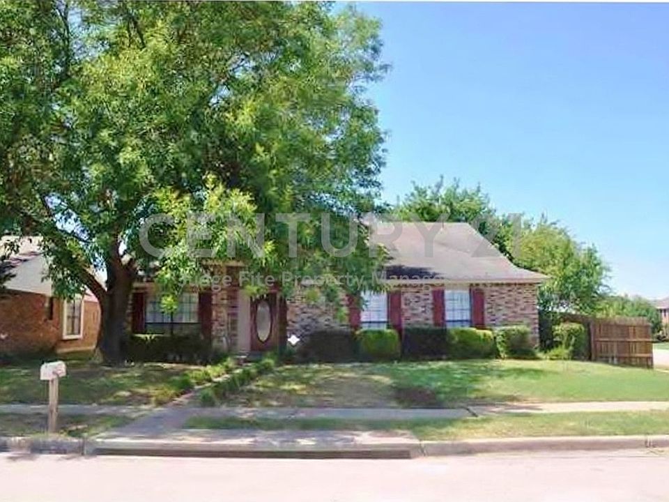 1st image of 4429 Seville Ln