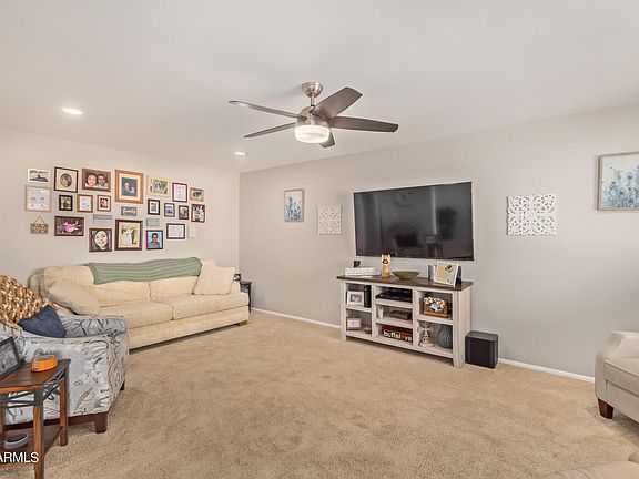 4th image of 10538 W Cheryl Dr