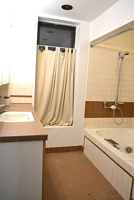 Rented by Bohemia Realty Group | media 6