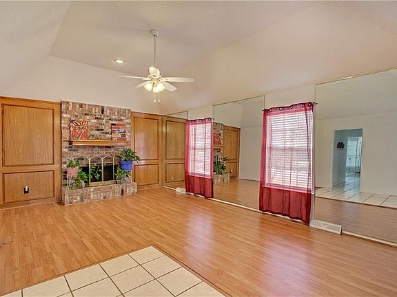 4th image of 5005 Oak Springs Dr