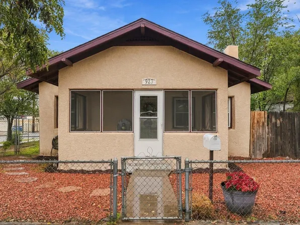 923 Arno St SE, Albuquerque, NM 87102