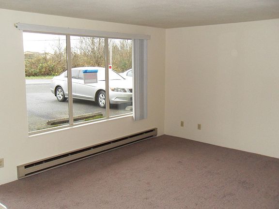5th image of 824 Broadway Ave APT 3