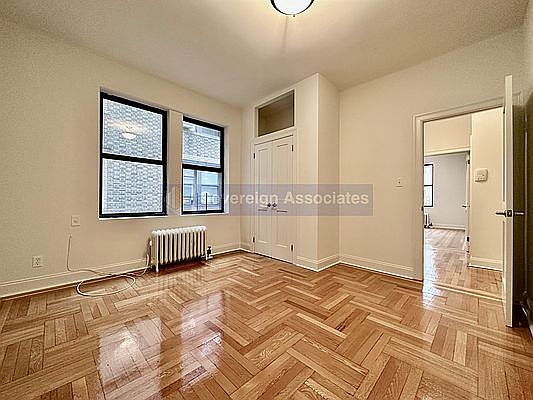 3rd image of 652 W 163rd St #57A