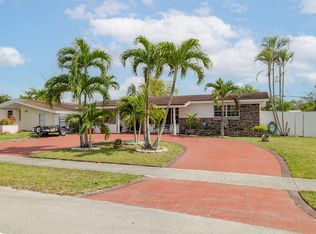 2613 Island Dr, Hollywood, FL 33023