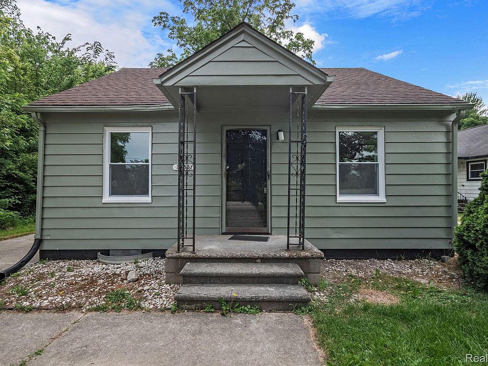 1st image of 33851 W Jefferson Ave