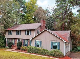402 Lake Front Dr, Warner Robins, GA 31088