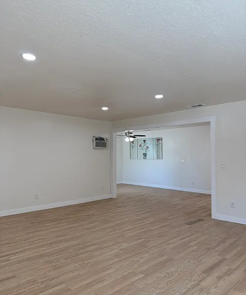 9245 Mills Ave — Photo 1