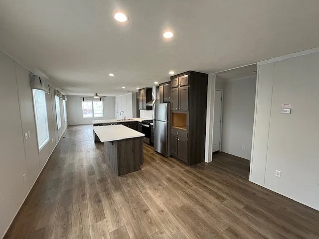 11 Meadows — Photo 15