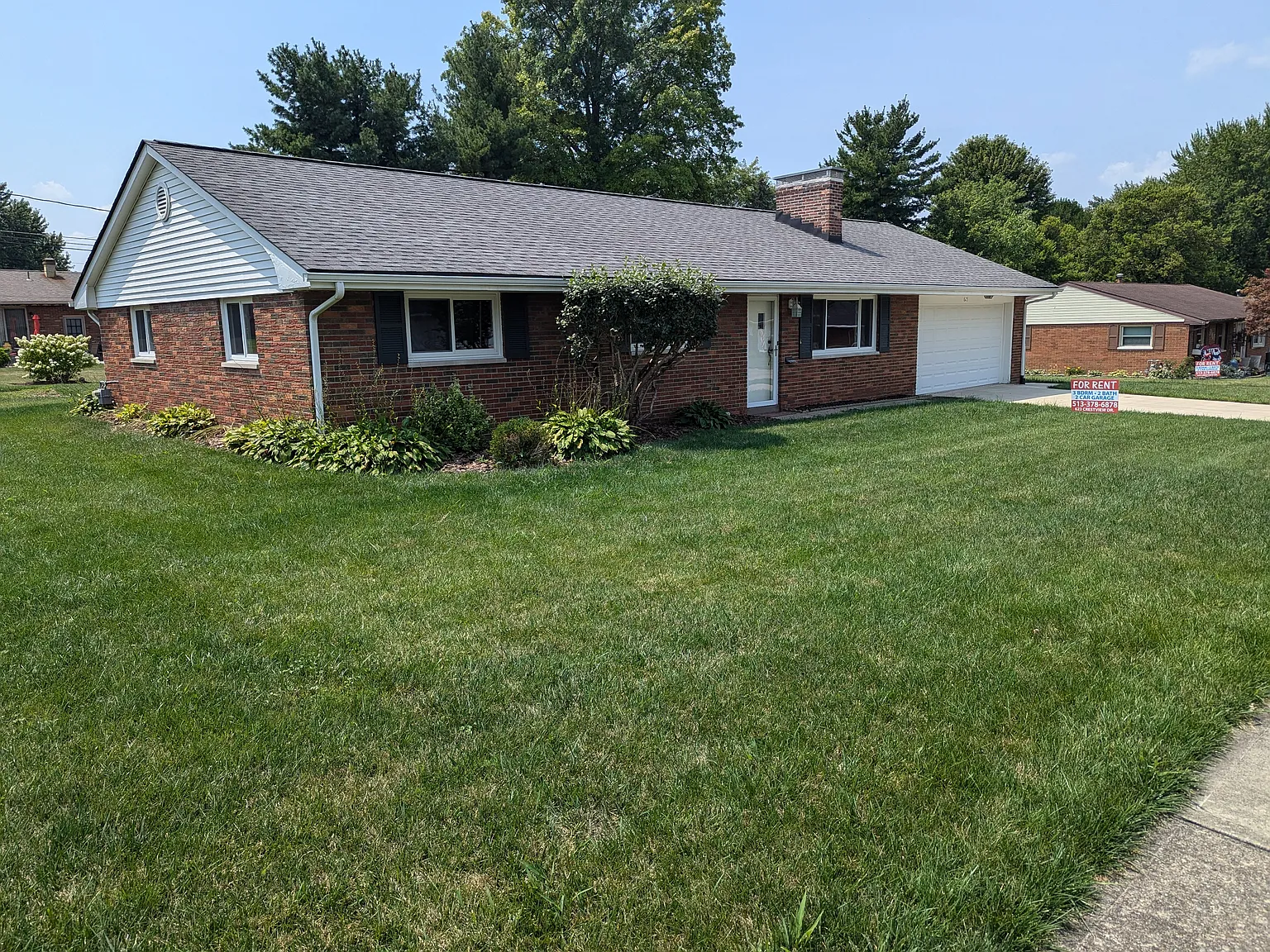 623 Crestview Dr — Photo 1