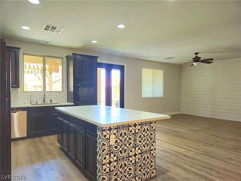 10070 White Mulberry Dr — Photo 14