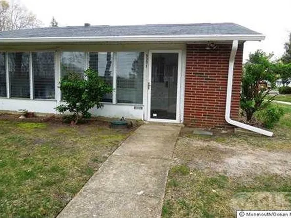 533F Dartmoor Ct, Lakewood, NJ 08701