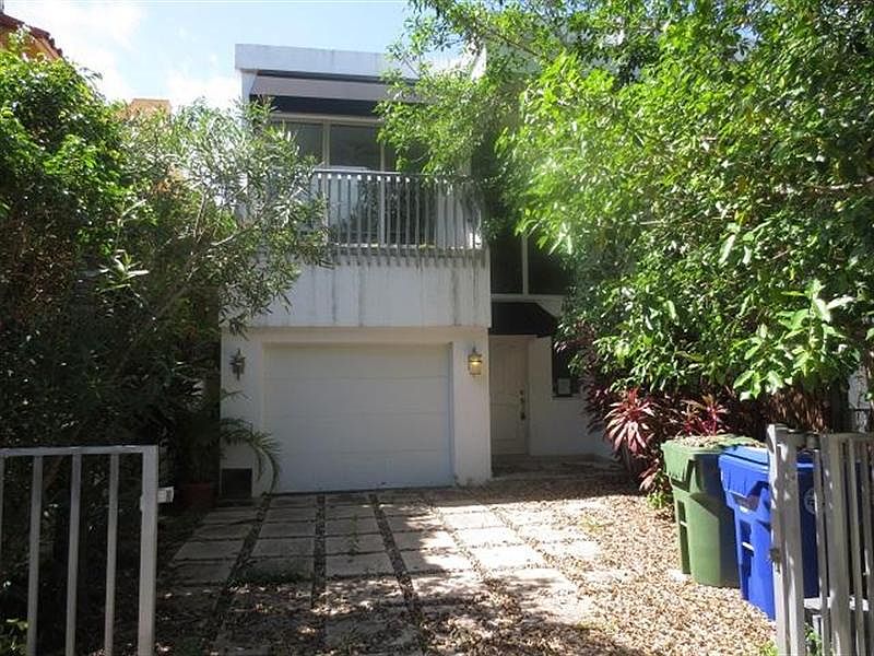 1st image of 3210 Gifford Ln #3210