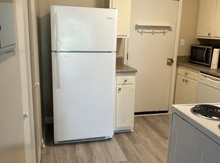 220 Elizabeth St, Chapel Hill, NC 27514