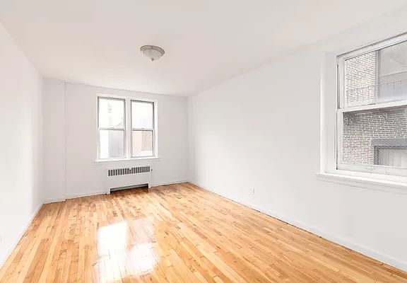 4th image of 305 W 18th St APT 3J