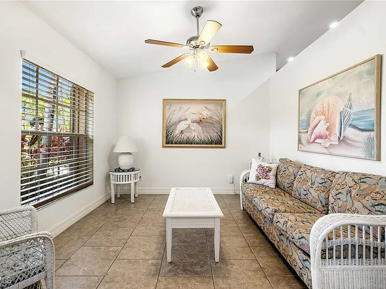 4534 SW 5th Pl — Photo 9