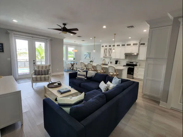 3997 SE Barcelona Street, Stuart, FL 34997