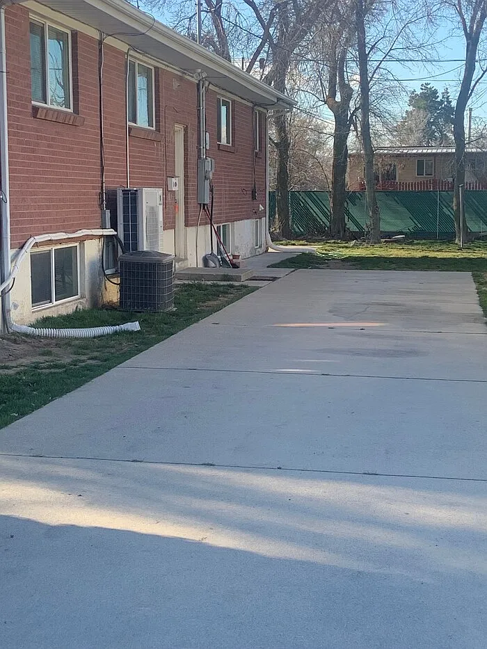 2 bed, 1.0 bath, 980 sqft, $1,199 — Photo 1