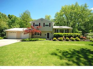 40 Stonicker Dr, Lawrence Township, NJ 08648
