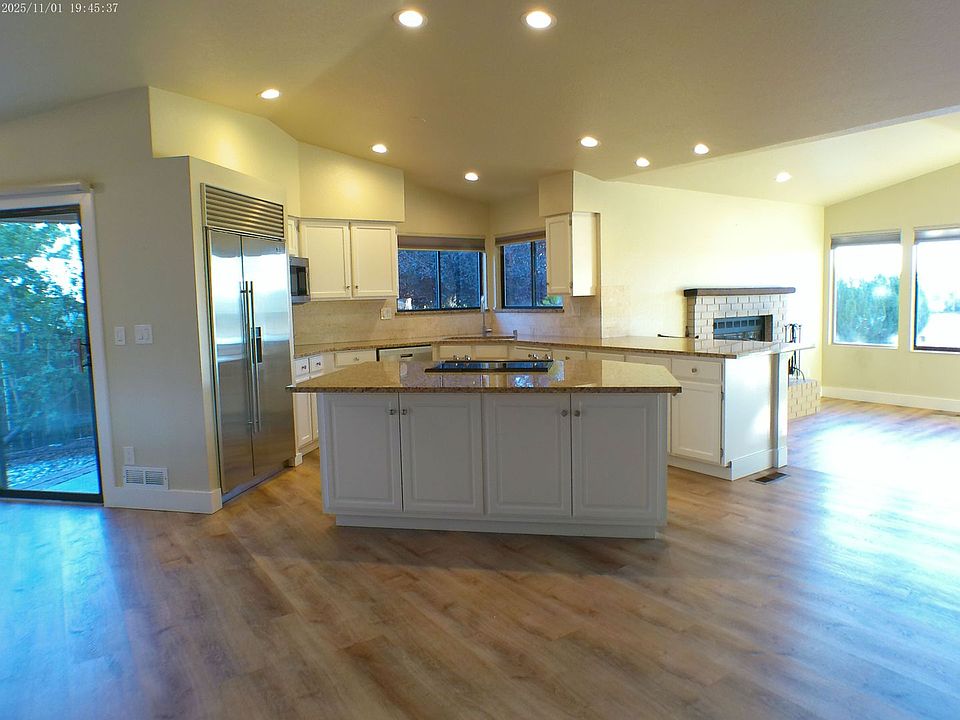 1st image of 5360 Coit Dr