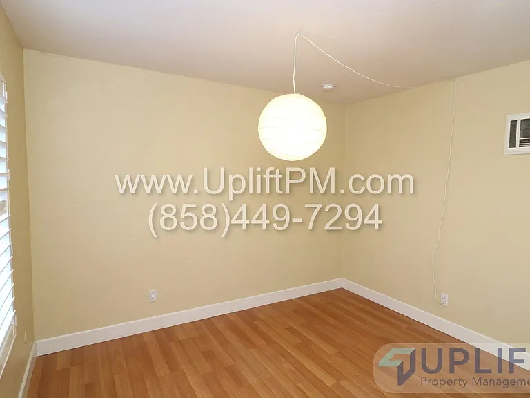 4734 35th St #1 — Photo 9