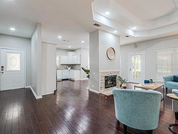 4th image of 10126 Lanshire Dr