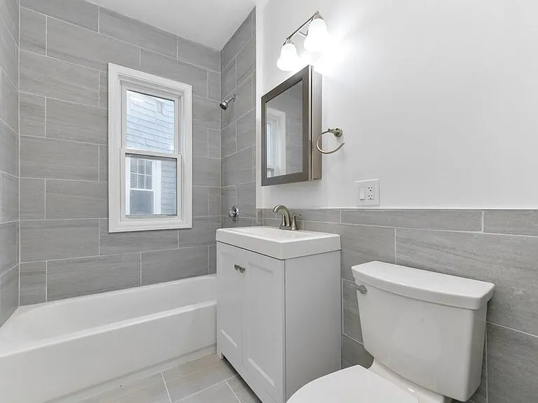 45 Beech Glen St #2 — Photo 10