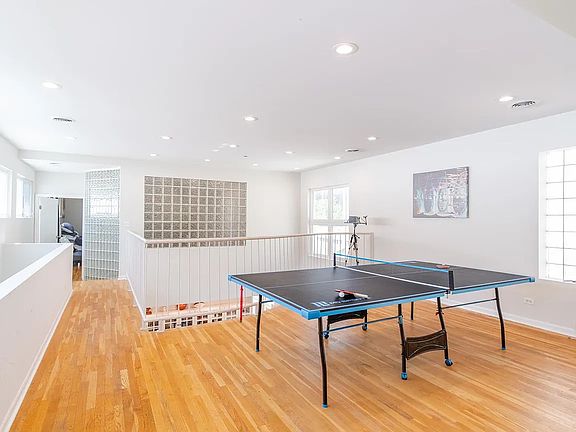 2nd image of 1410 N North Park Ave #2