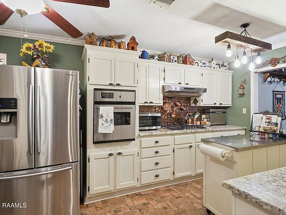 5th image of 160 Darwin Rd