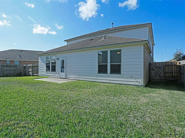 1123 Cloud Croft Ln — Photo 32