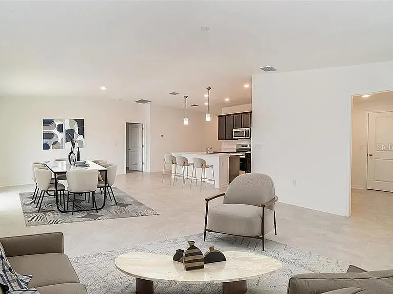 2220 Green Valley St — Photo 18