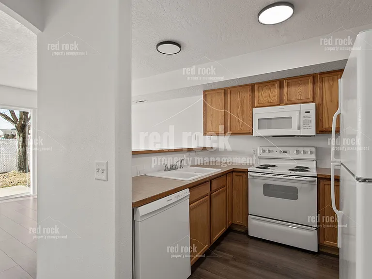 4935 N Jasmine Ln #1 — Photo 3
