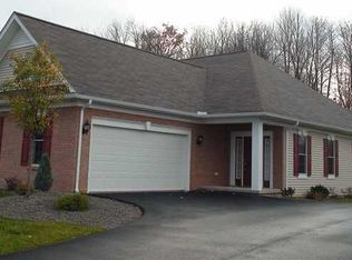 98 Ashbrook Cir, Webster, NY 14580