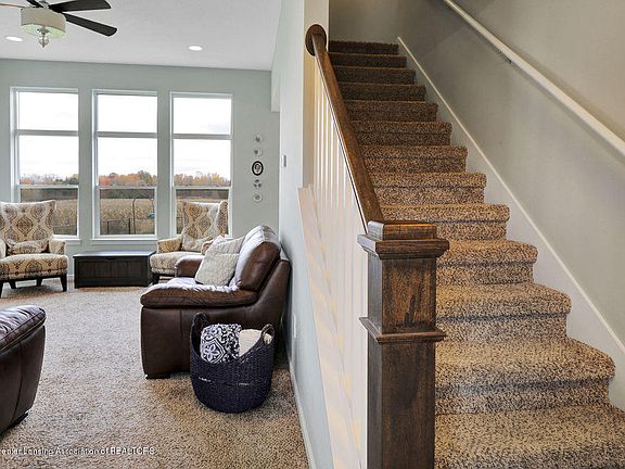 4th image of 1246 Wildflower Dr