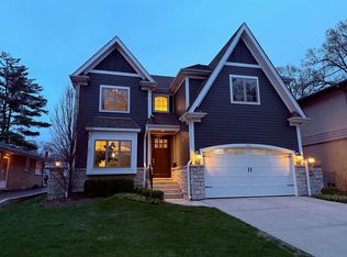 601 S Cedar Ave, Elmhurst, IL 60126