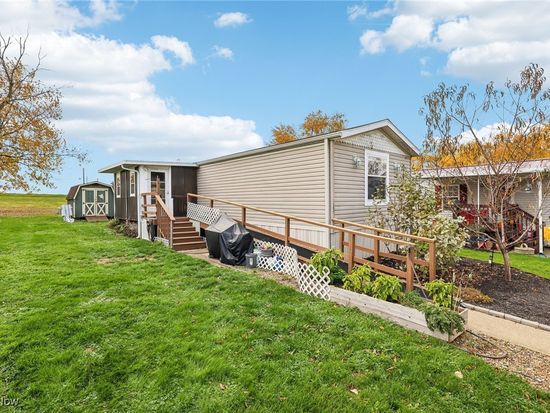 110 W Lebanon Rd NW #125, Dalton, OH 44618