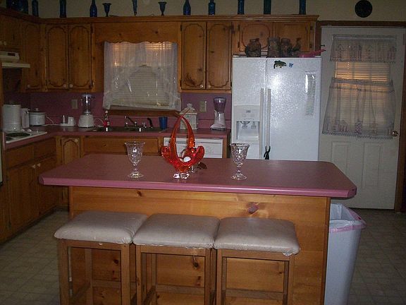 lots of cabinet space and island