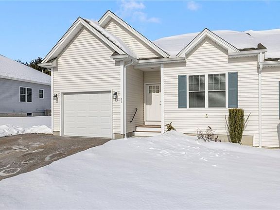 5th image of 107 Old River Rd Unit 11