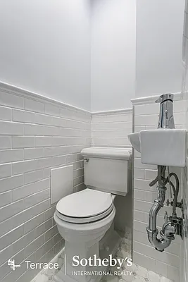 Sold by Terrace Sotheby's International Realty | media 30