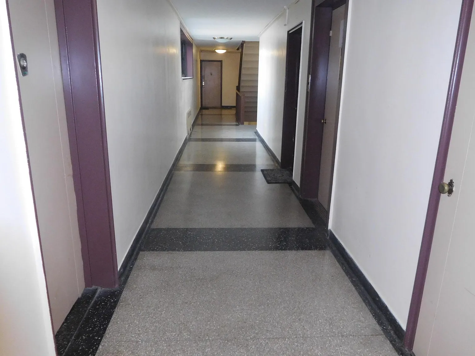 1 bed, 800 sqft, $2,200 — Photo 2