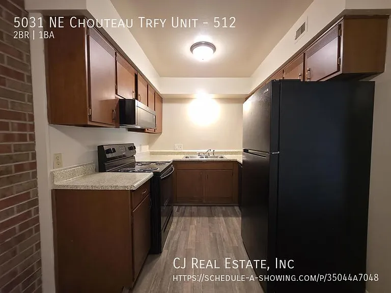 5031 NE Chouteau Trfy #512 — Photo 7