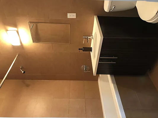 Rented by Manhattan Management LLC | media 36