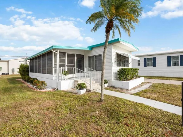239 Inner Dr E, Venice, FL 34285