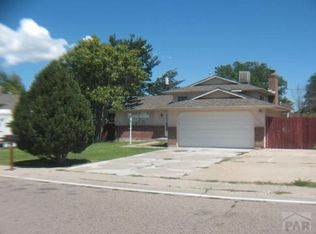 2206 Norman Ln, Pueblo, CO 81005