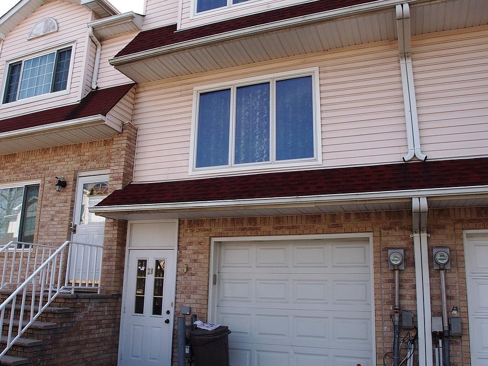 1st image of 28 Fawn Ln
